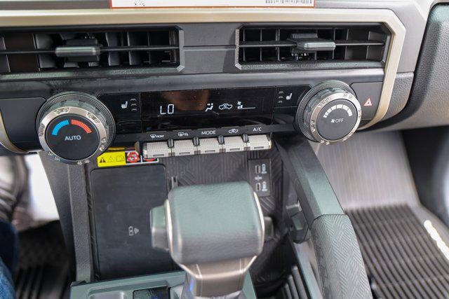 2025 Toyota TACOMA SR5 SR5