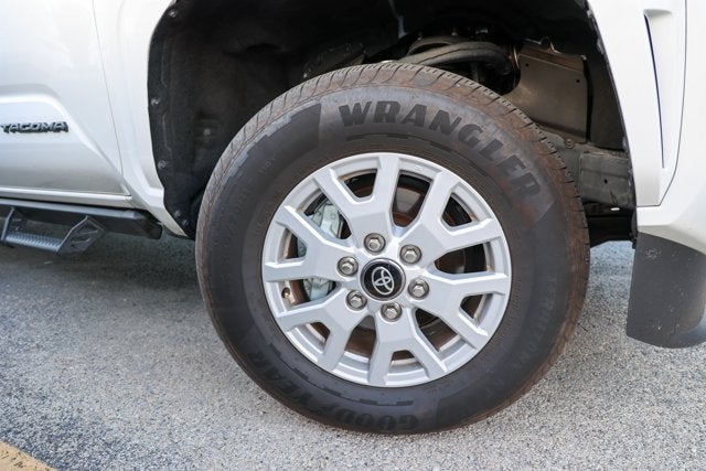 2025 Toyota Tacoma 4WD SR5