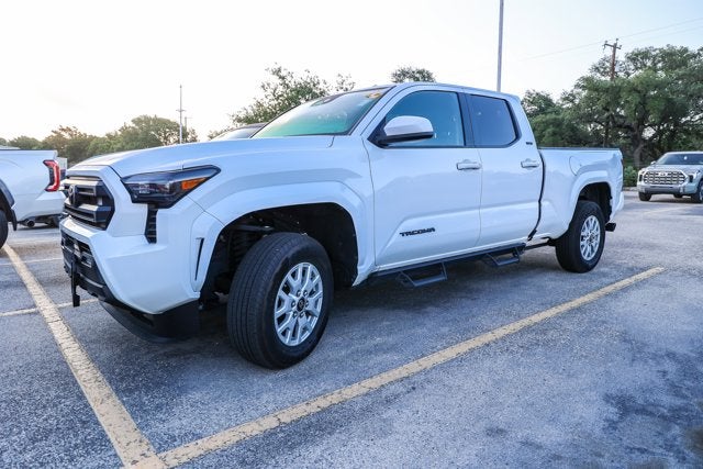 2025 Toyota Tacoma 4WD SR5