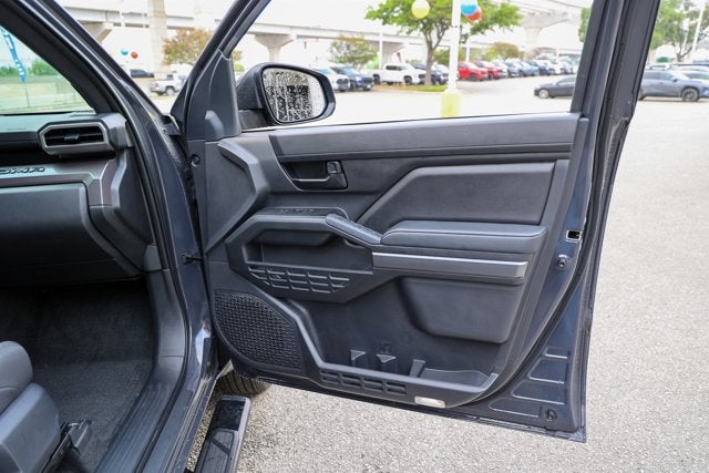 2025 Toyota TACOMA SR5 SR5