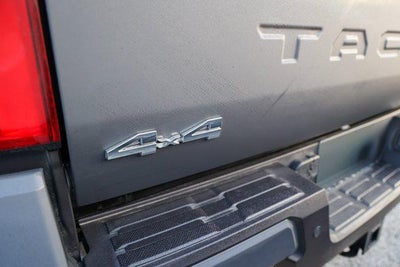 2025 Toyota TACOMA SR5 SR5