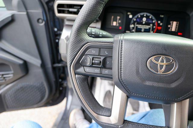 2025 Toyota TACOMA SR5 SR5