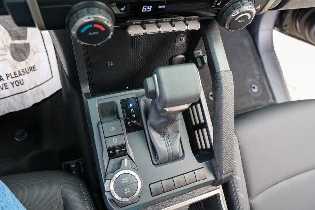 2025 Toyota TACOMA SR5 SR5