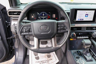 2025 Toyota TACOMA SR5 SR5