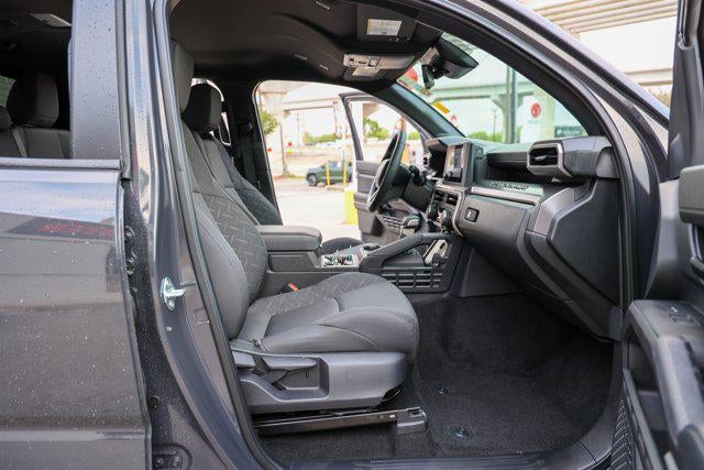 2025 Toyota TACOMA SR5 SR5