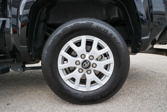 2025 Toyota TACOMA SR5 SR5