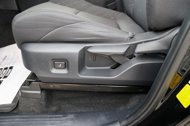 2025 Toyota TACOMA SR5 SR5