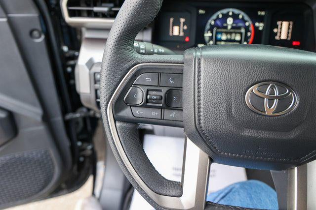 2025 Toyota TACOMA SR5 SR5