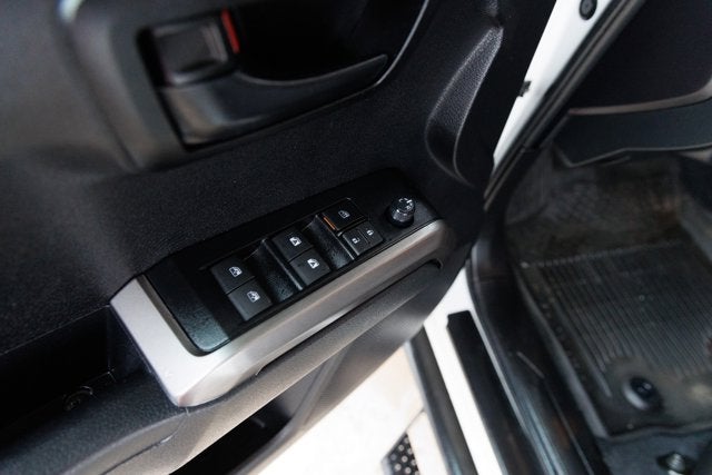 2023 Toyota TACOMA SR5 SR5