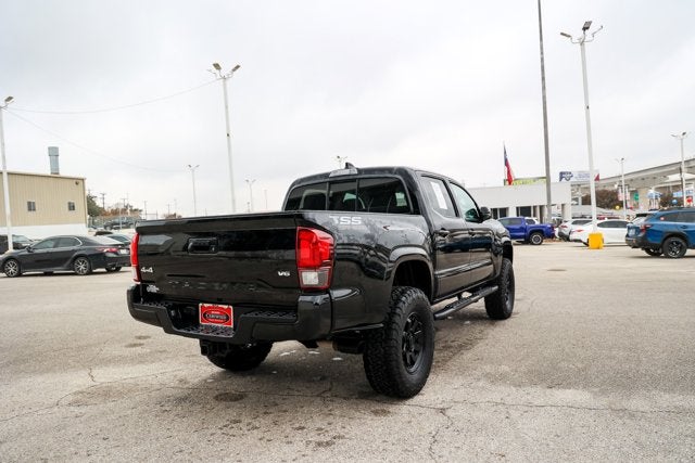 2023 Toyota TACOMA SR SR5