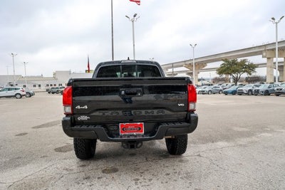 2023 Toyota TACOMA SR SR5