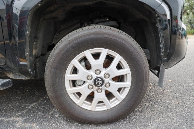 2025 Toyota Tacoma 4WD SR5