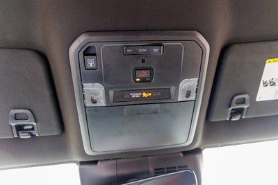 2025 Toyota TACOMA SR5 SR5