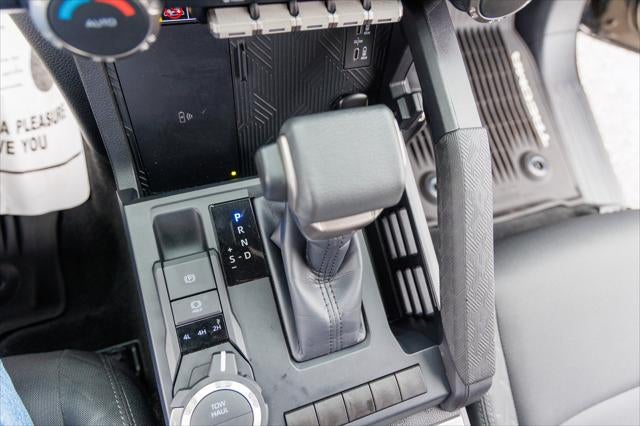 2025 Toyota TACOMA SR5 SR5