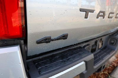 2025 Toyota TACOMA SR5 SR5