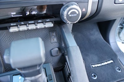 2025 Toyota TACOMA SR5 SR5