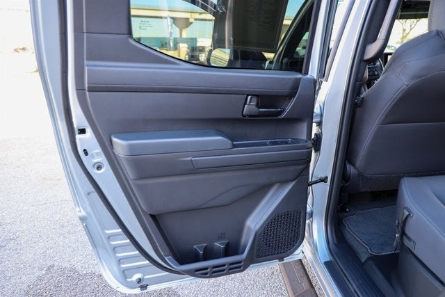 2025 Toyota TACOMA SR5 SR5