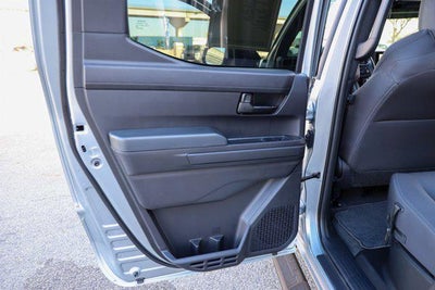 2025 Toyota TACOMA SR5 SR5