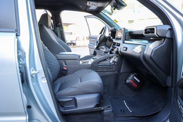 2025 Toyota TACOMA SR5 SR5