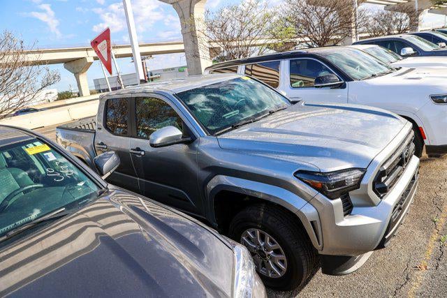 2025 Toyota TACOMA SR5 SR5