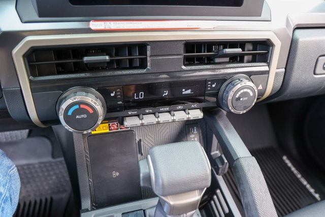 2025 Toyota TACOMA SR5 SR5