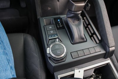 2025 Toyota TACOMA SR5 SR5