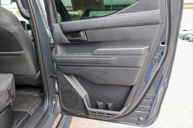 2025 Toyota TACOMA SR5 SR5