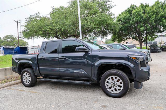 2025 Toyota TACOMA SR5 SR5