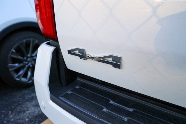 2025 Toyota TACOMA SR5 SR5