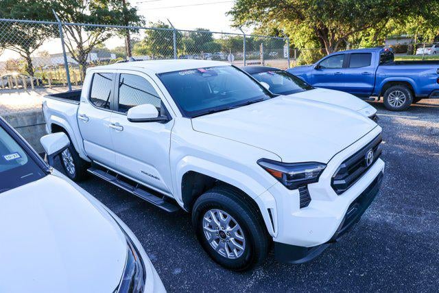 2025 Toyota TACOMA SR5 SR5
