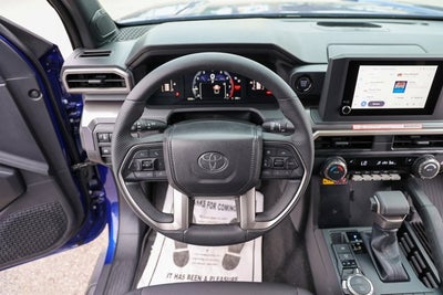 2025 Toyota TACOMA SR5 SR5