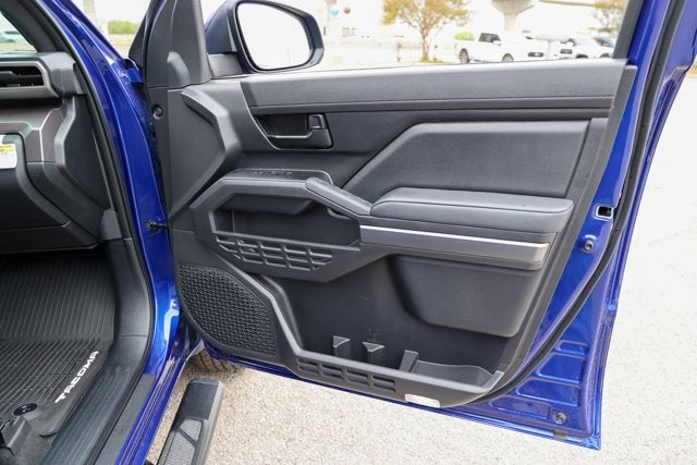 2025 Toyota TACOMA SR5 SR5