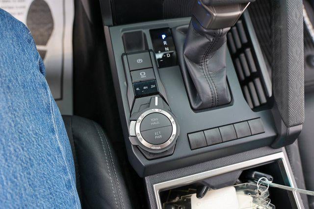 2025 Toyota TACOMA SR5 SR5