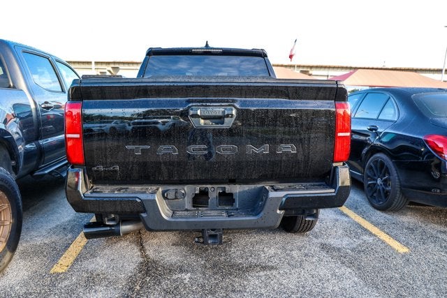 2025 Toyota Tacoma 4WD SR5