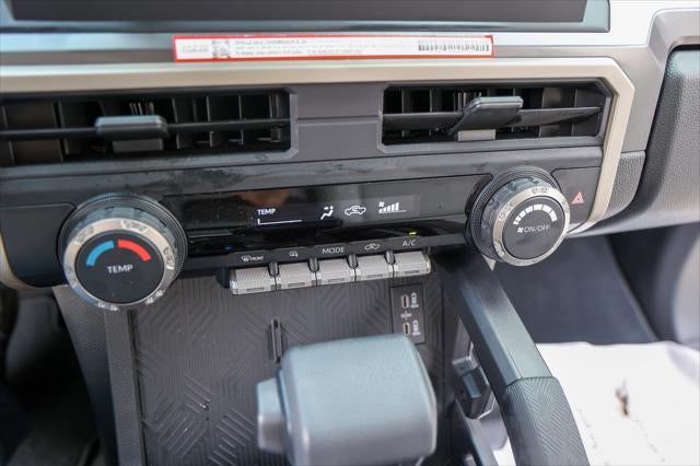 2025 Toyota TACOMA SR5 SR5