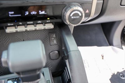 2025 Toyota TACOMA SR5 SR5