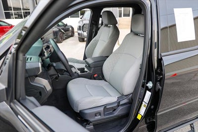 2025 Toyota TACOMA SR5 SR5