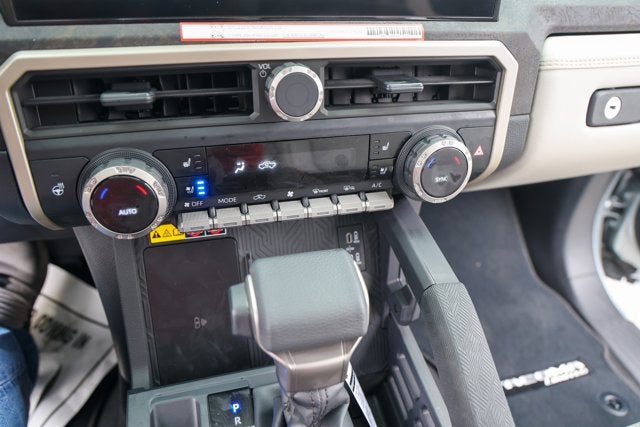 2026 Toyota TACOMA LTD HV Limited Hybrid