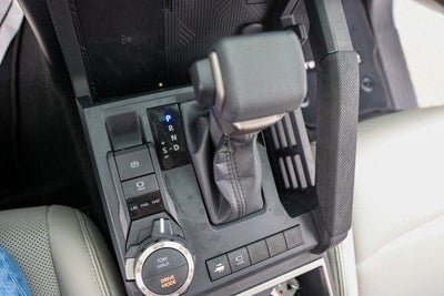 2026 Toyota TACOMA LTD HV Limited Hybrid