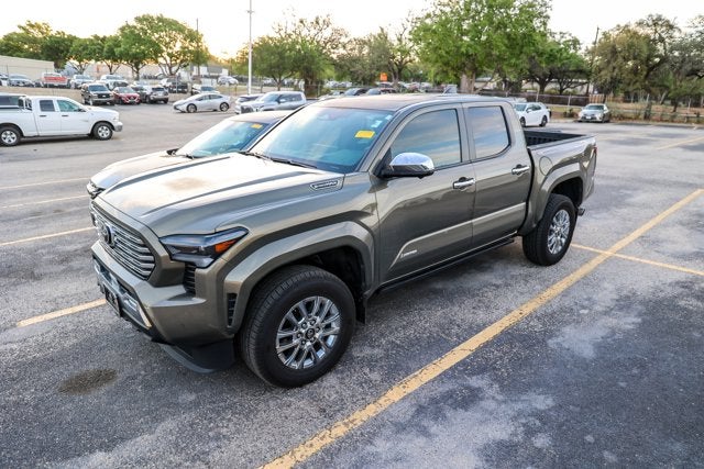 2025 Toyota Tacoma 4WD Limited Hybrid
