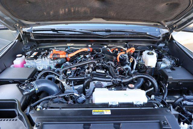 2025 Toyota TACOMA LTD HV Limited Hybrid