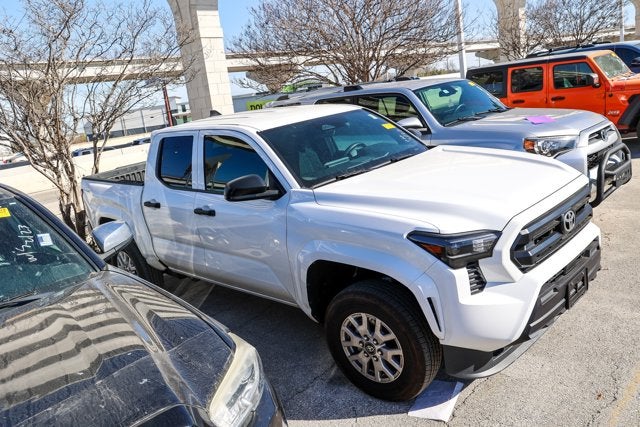 2026 Toyota TACOMA SR SR
