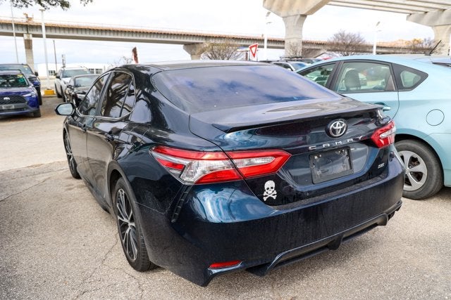 2018 Toyota CAMRY SE
