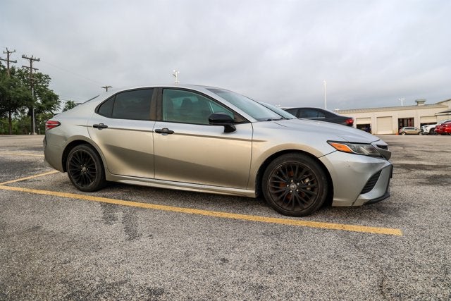 2019 Toyota Camry SE