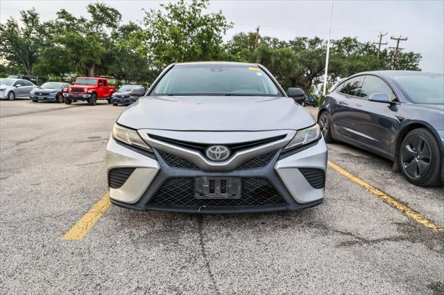 2019 Toyota Camry SE
