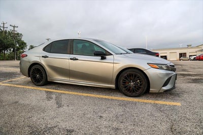 2019 Toyota Camry SE