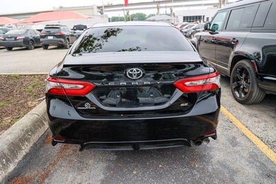 2018 Toyota CAMRY SE
