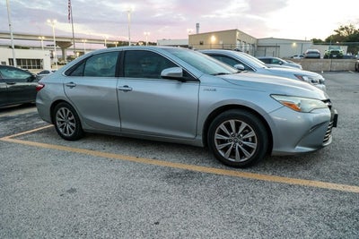 2017 Toyota Camry Hybrid Hybrid XLE