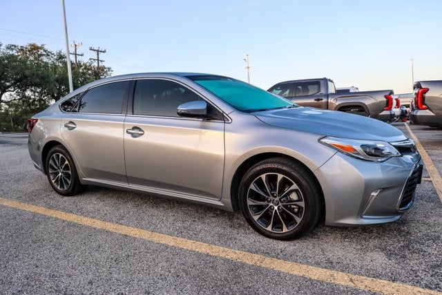 2016 Toyota Avalon XLE