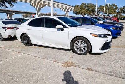 2023 Toyota CAMRY LE